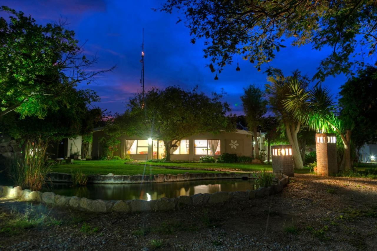 Khoi-Khoi Guesthouse Otavi Экстерьер фото